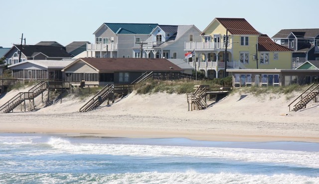 "Personal Resort": Private Pool, Hot Tub, Ocean Views, Elevator, Walk to Town in Surf City