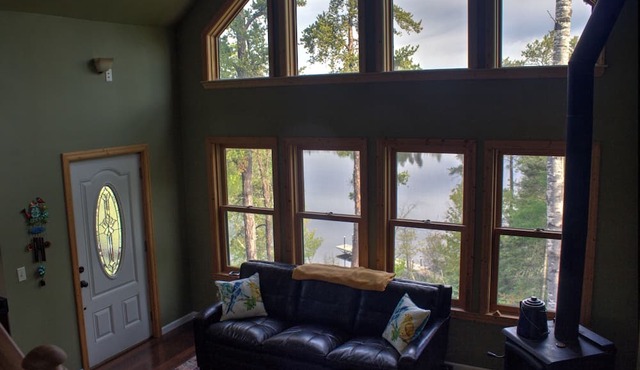 Four Season Retreat - Modern And Secluded White Iron Lakeshore Cabin on 5 Acres in Ely