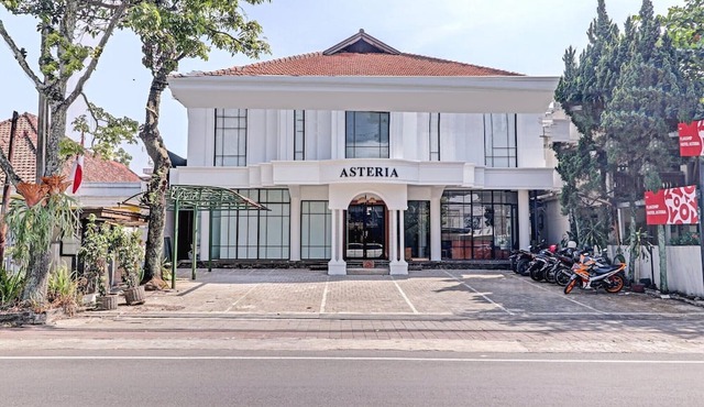 Modern Twin Suite Stay with Free WiFi and Parking in Bandung