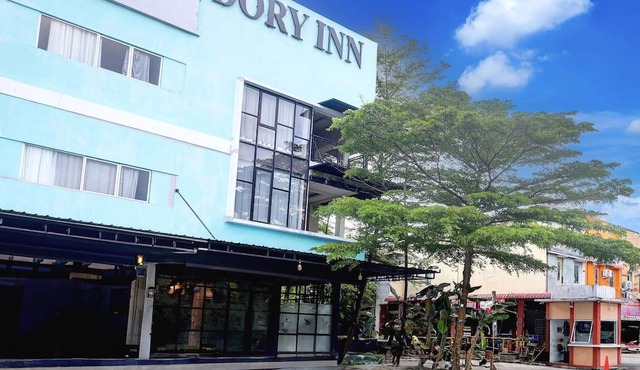 Stylish DBL Suite Escape W/Free WiFi and Parking in Batam