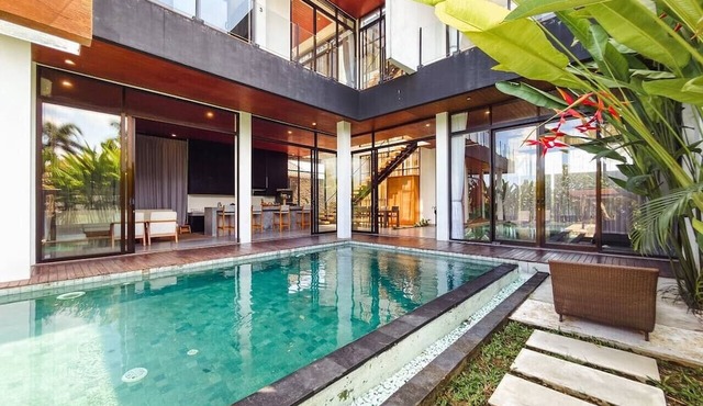 Luxury Spacious Villa Paradise with Pool & Rooftop