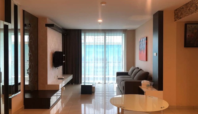 Central Royal Apartments by Emily
