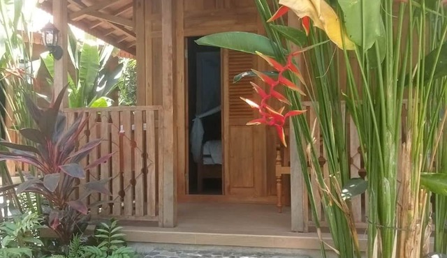 Villa Lova Sambirenteng