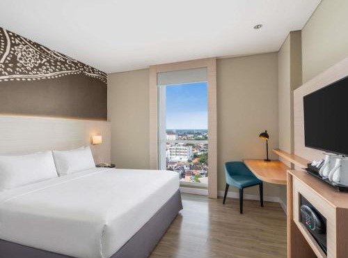Mercure Solo