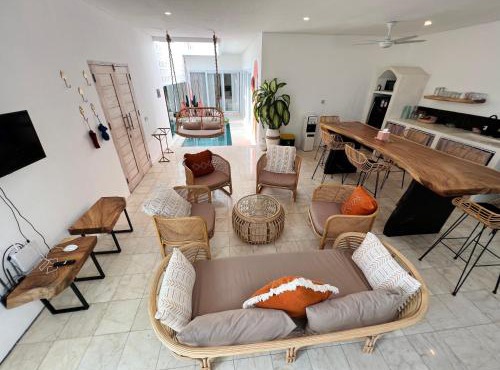 Villa Madrina - 3BR Villa with Private Pool and Rooftop