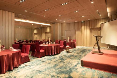 Louis Kienne Suites Cikarang in Cikarang