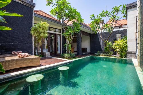 Kayu Suar Bali Luxury Villas & Spa in Sanur