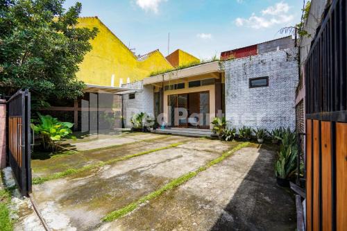 Griya Poerwoto Syariah near Pasar Klewer Solo RedPartner in Solo