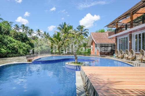 Oemah Tahu Banjarnegara Resto and Resort Mitra RedDoorz in Selomerto