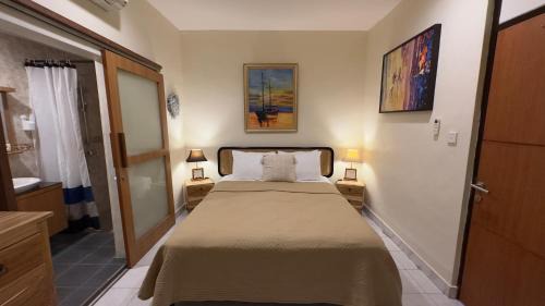 CROFFLE COTTAGE SANUR - Walk to the Beach & ICON Mall