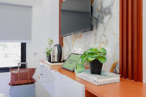 Urbanview Hotel Amira Syariah Bogor