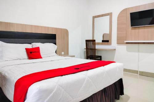RedDoorz at Jalan Perintis Kemerdekaan Makassar