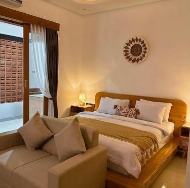 Saroja Suites Guest House