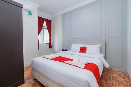 RedDoorz Resort at Tridaya Cisarua Puncak in Kopo 2