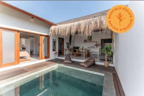 NEW Entire Sawah Escape 4BR with 2 Pools and Sleeps 8