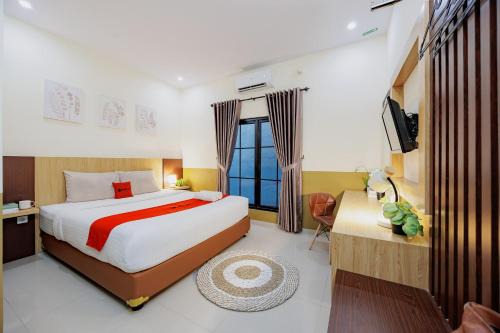 RedDoorz Plus @ La Asiana Guest House in Kanggraksan