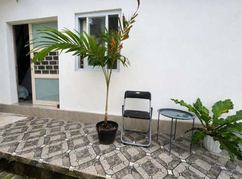 Homestay walking distance to beach with share kitchen
