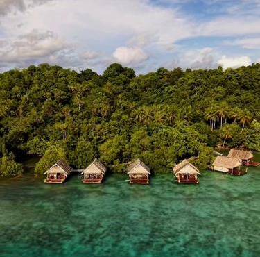 Methos Homestay - Raja Ampat in Besir