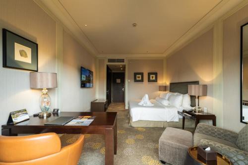 I Hotel Batam