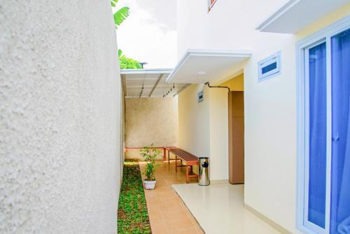 RedDoorz syariah near Universitas Islam Riau in Pekanbaru