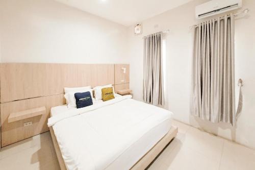 Urbanview Hotel Gracia Metro Lampung in Banjarjo