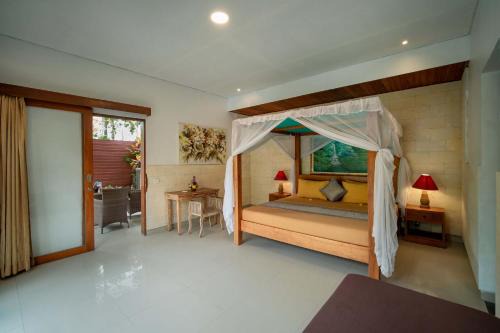 Villa Mahayoni