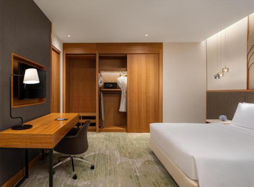 Radisson Golf & Convention Center Batam in Batam Center