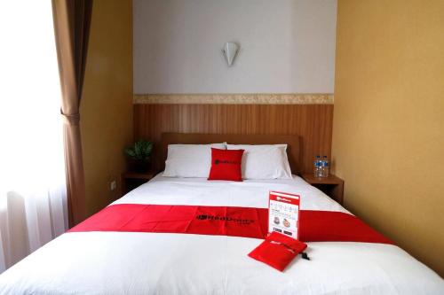 RedDoorz Plus near Undip Tembalang