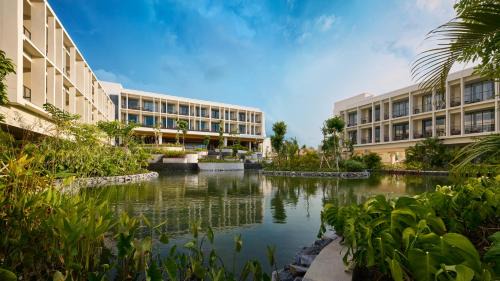 Holiday Inn Resort Bintan Lagoi Beach by IHG