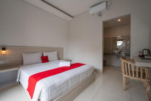RedDoorz Plus at Yasa's Living Denpasar
