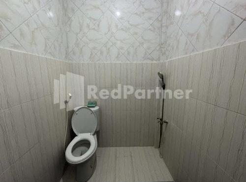 Hotel Dewi near GOR Merdeka Jombang Mitra RedDoorz in Jombang