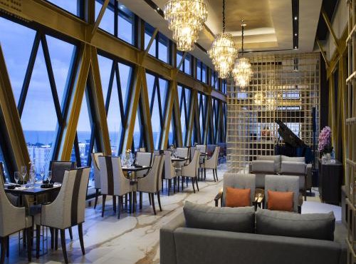Hotel Santika Premiere Padang in Padang