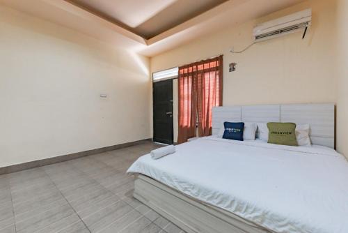 Urbanview Hotel Garuda Sky Inn Balikpapan by RedDoorz in Stalkudo