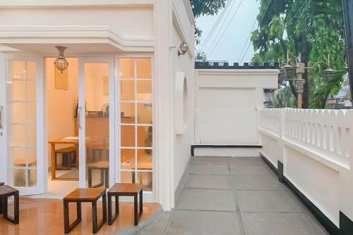 Urbanview Hotel Kangen Bungalow Purwakarta by RedDoorz in Maracang-tua