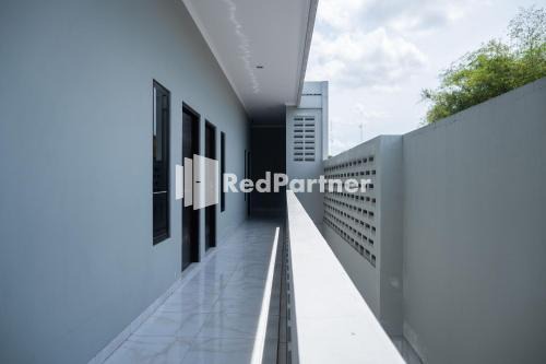 Athena House Syariah Near The Park Mall Solo Baru Mitra RedDoorz
