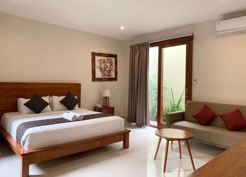 Bali Ayu Hotel & Villas 10 Minutes Walking Distance to the Beach