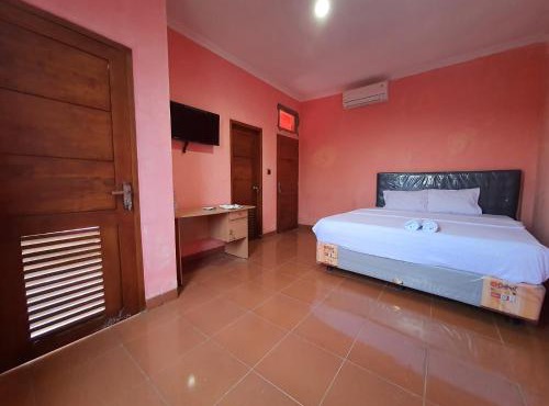 Pakde air cafe and homestay Grabag Magelang Mitra RedDoorz in Bedono