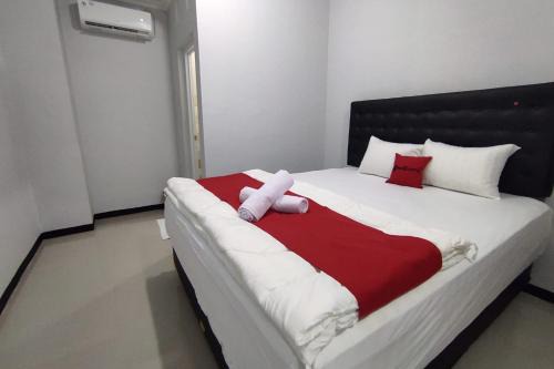 RedDoorz Syariah near Alun Alun Purwokerto 2