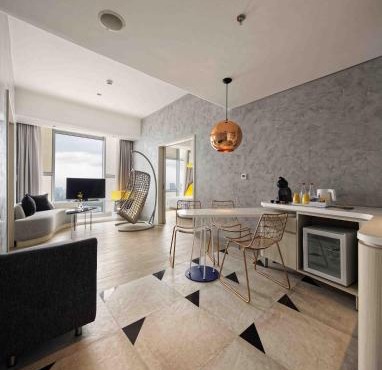 YELLO Hotel Harmoni