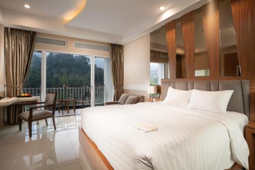 Le Eminence Puncak Hotel Convention & Resort in Puncak